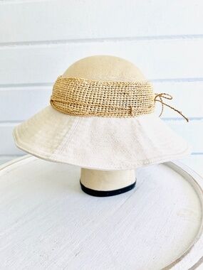 HELEN KAMINSKI Cotton & Raffia Visor Hat in Off White